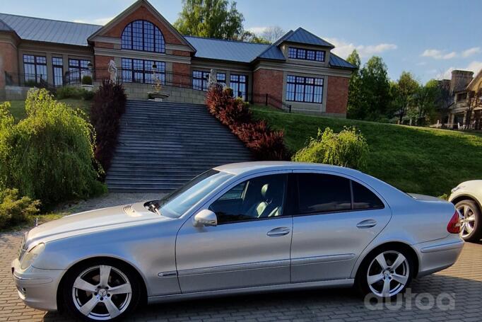 Mercedes-Benz E-Class W211 Sedan