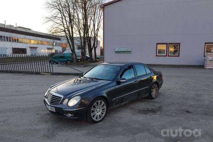 Mercedes-Benz E-Class W211 Sedan