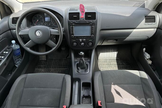 Volkswagen Golf 5 generation Hatchback 5-doors