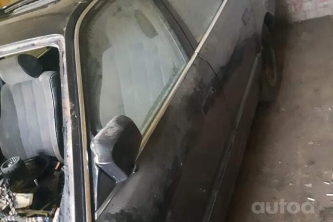 BMW 5 Series E34 Sedan