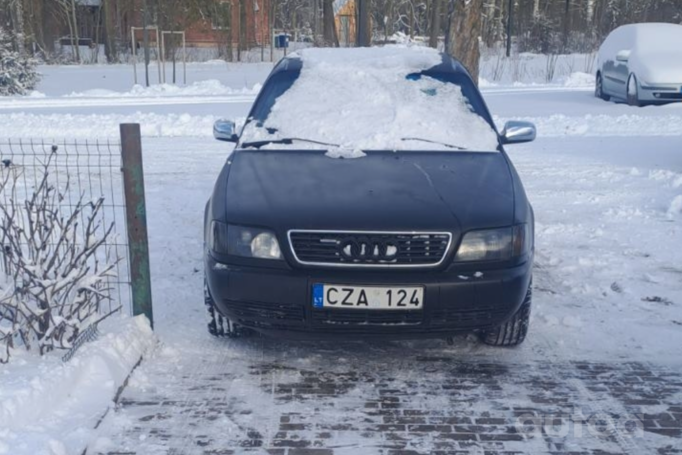 Audi A6 A4/C4 Sedan