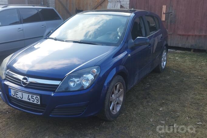 Opel Astra H Hatchback