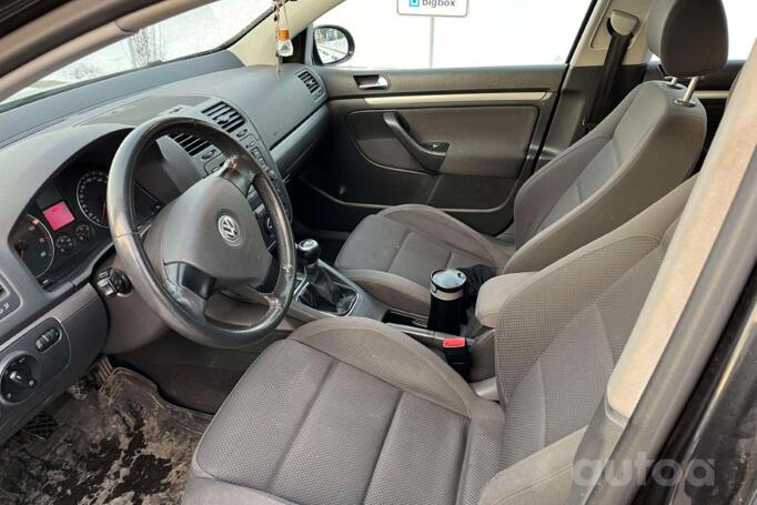 Volkswagen Golf 5 generation Hatchback 5-doors