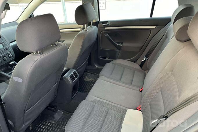 Volkswagen Golf 5 generation Hatchback 5-doors