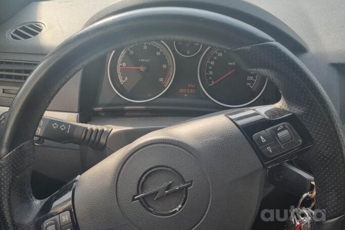 Opel Astra H [restyling]