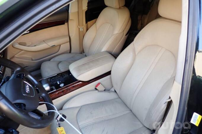 Audi A8 D4/4H Sedan