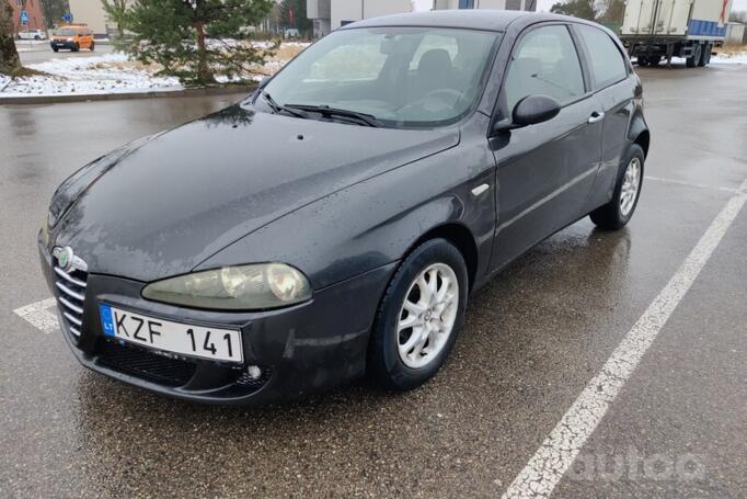 Alfa Romeo 147 2 generation Hatchback 3-doors