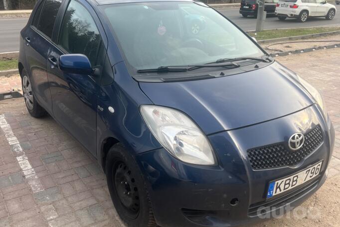 Toyota Yaris 2 generation