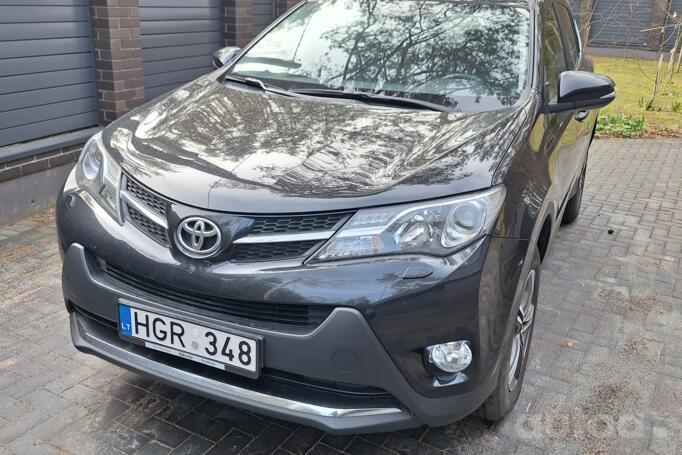 Toyota RAV4 4 generation Crossover