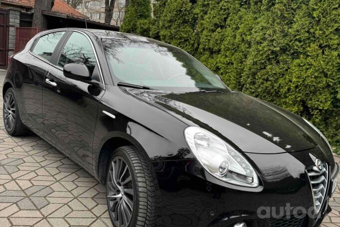 Alfa Romeo Giulietta 940 Hatchback