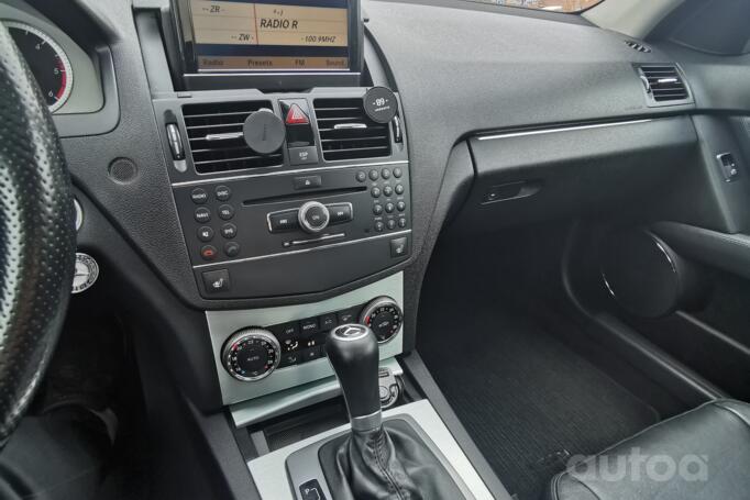 Mercedes-Benz C-Class W204/S204 Sedan 4-doors