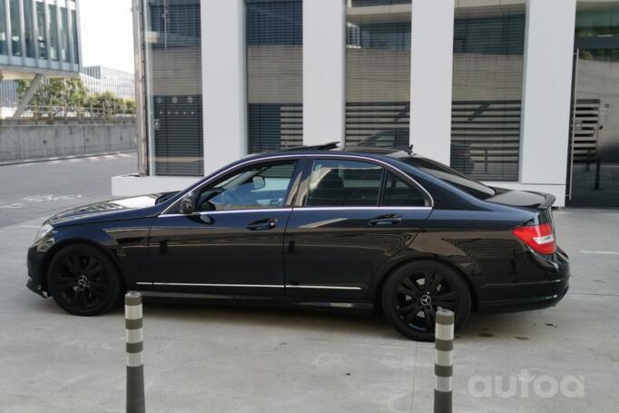 Mercedes-Benz C-Class W204/S204 Sedan 4-doors
