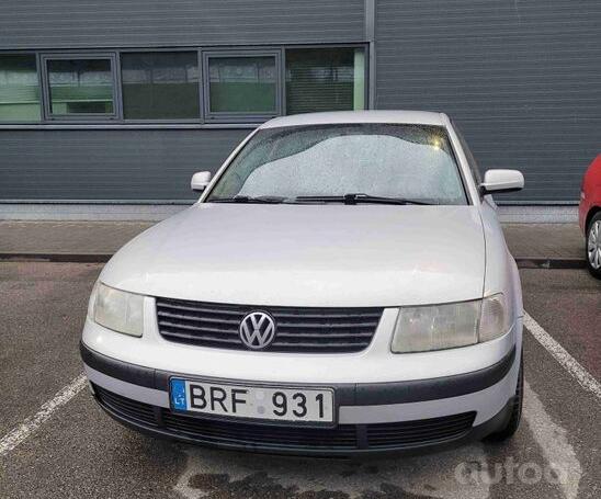 Volkswagen Passat B5 Sedan 4-doors