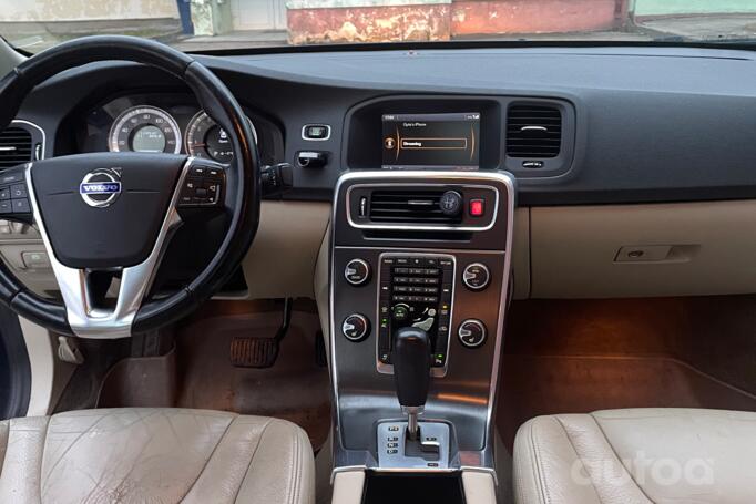 Volvo S60 2 generation Sedan