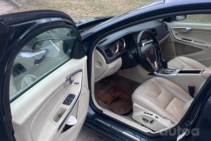 Volvo S60 2 generation Sedan