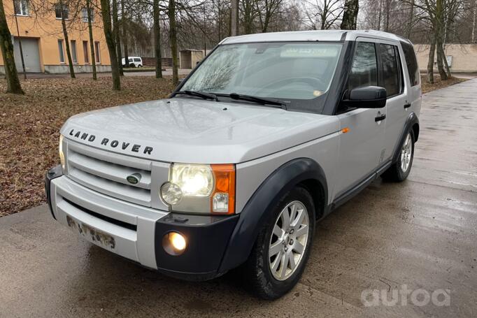 Land Rover Discovery 3 generation SUV