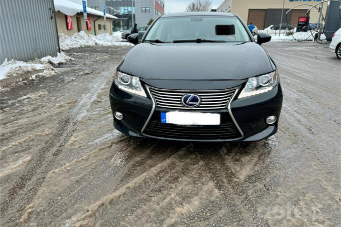 Lexus ES 6 generation Sedan