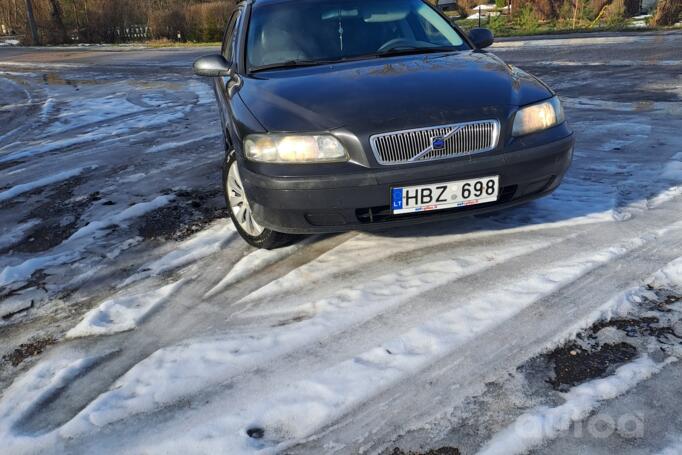 Volvo V70 2 generation R wagon 5-doors