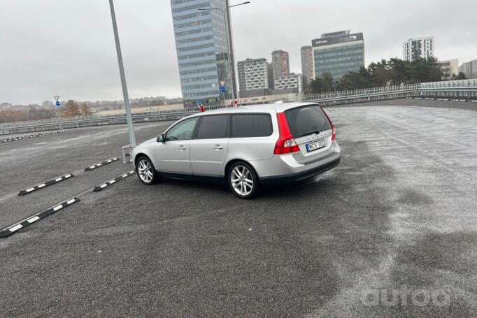 Volvo V70 3 generation wagon