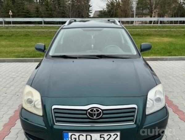 Toyota Avensis 2 generation wagon