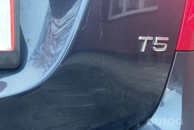 Volvo S60 2 generation Sedan