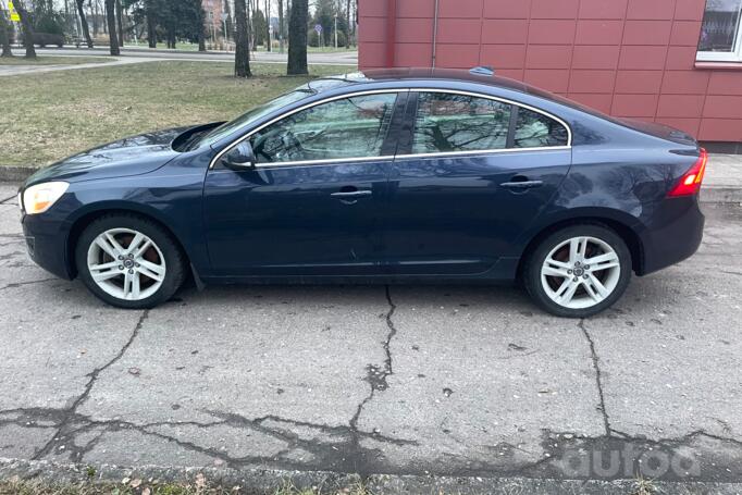 Volvo S60 2 generation Sedan
