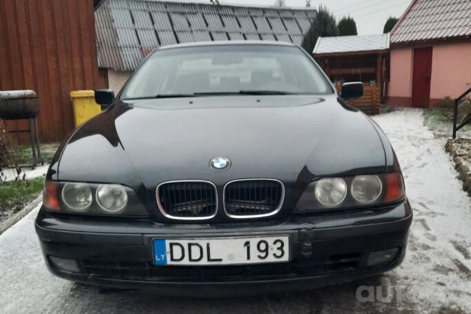 BMW 5 Series E39 Sedan 4-doors