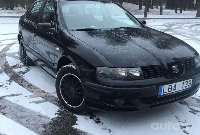 SEAT Toledo 2 generation Sedan