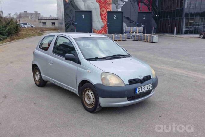 Toyota Yaris 1 generation
