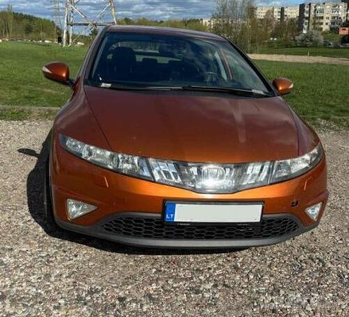 Honda Civic 8 generation Hatchback 5-doors