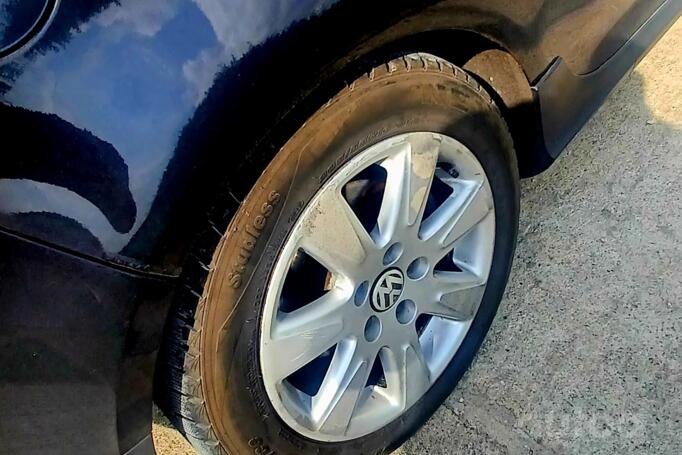 Volkswagen Golf GTI 5 generation