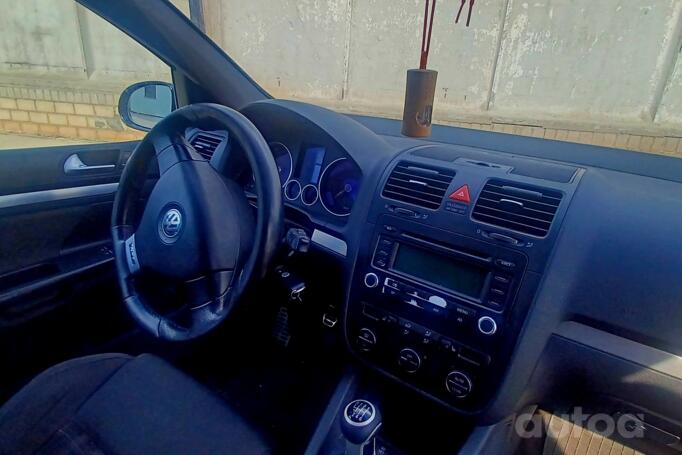 Volkswagen Golf GTI 5 generation