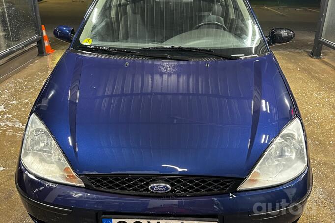 Ford Focus 1 generation [restyling] Hatchback 3-doors