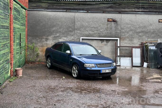 Volkswagen Passat B5 Sedan 4-doors