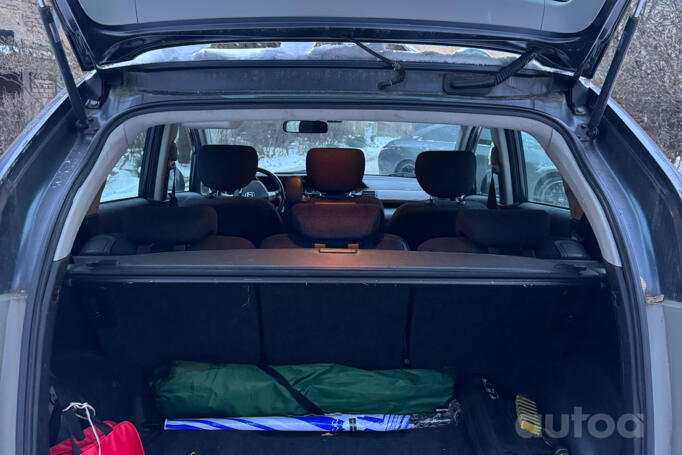 Honda FR-V 1 generation Minivan