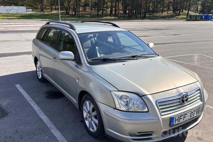 Toyota Avensis 2 generation wagon