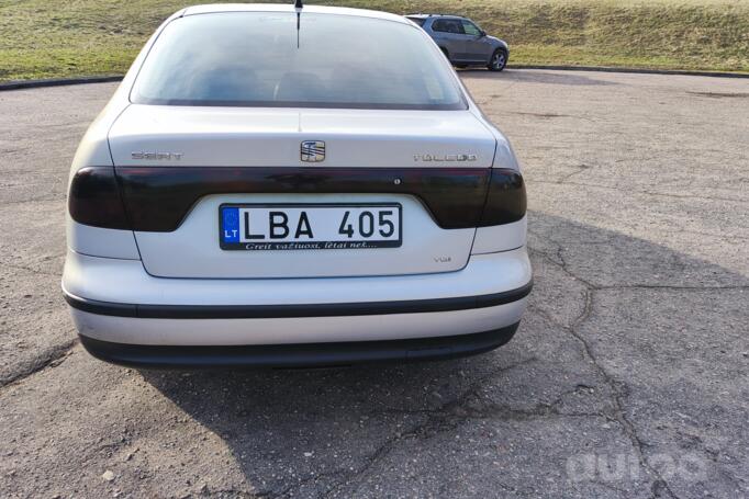 SEAT Toledo 2 generation Sedan