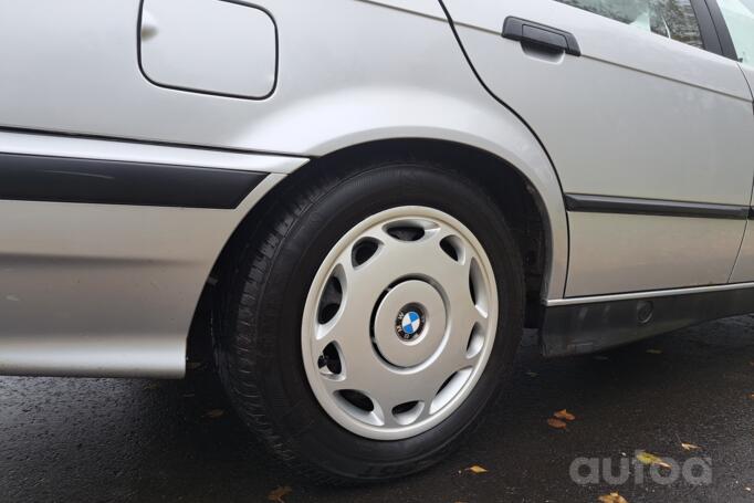 BMW 3 Series E36 Sedan