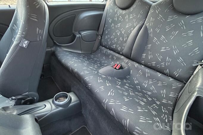 Mini One R50 [restyling] Hatchback