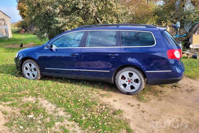 Volkswagen Passat B6 wagon 5-doors