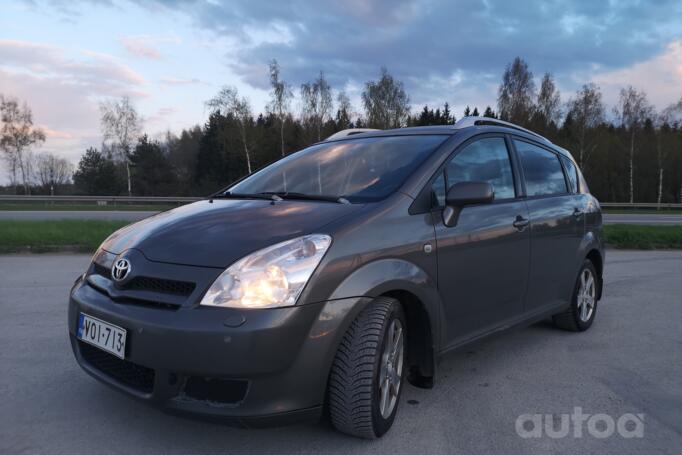 Toyota Corolla Verso 1 generation [restyling] -2 generation