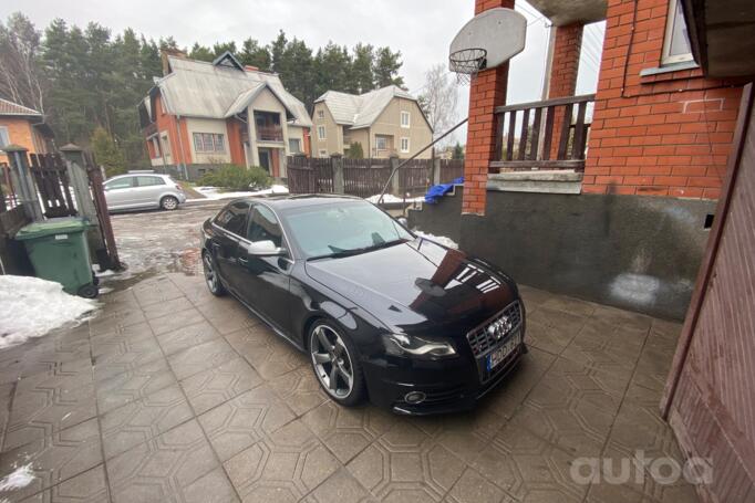 Audi A4 B8/8K Sedan 4-doors