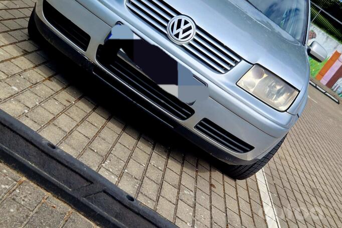 Volkswagen Bora 1 generation Sedan