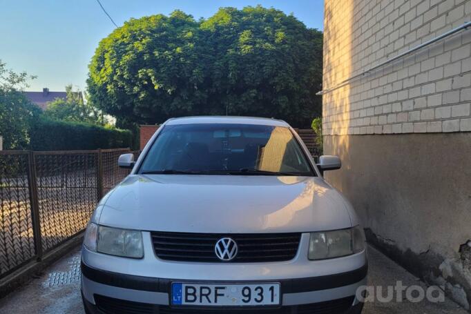 Volkswagen Passat B5 Sedan 4-doors