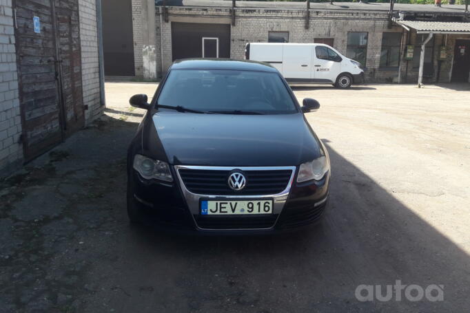 Volkswagen Passat B6 Sedan 4-doors