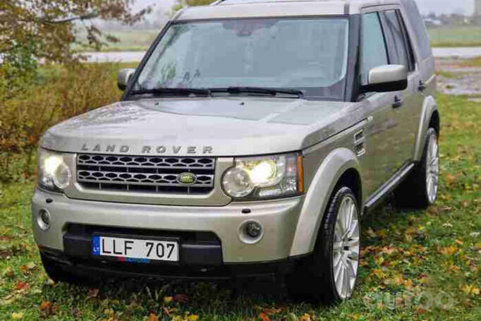 Land Rover Discovery 4 generation SUV