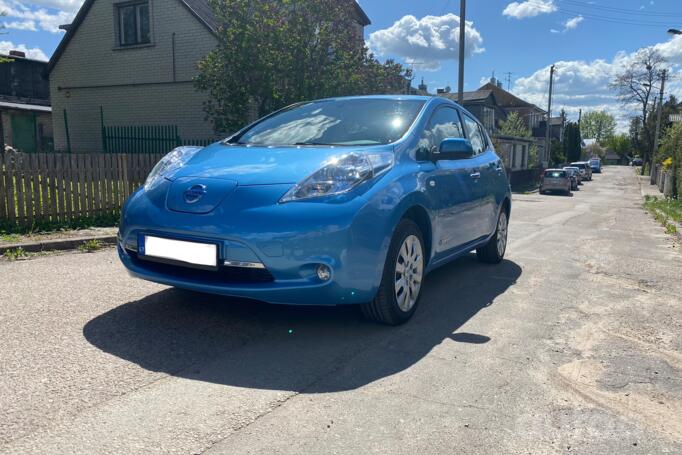 Nissan Leaf 1 generation Hatchback