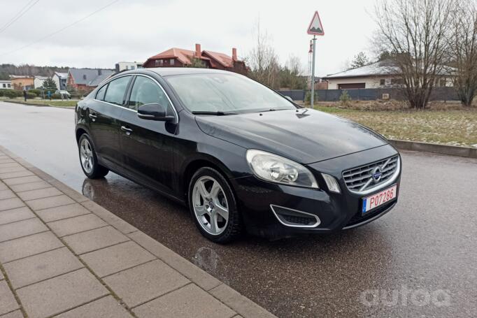Volvo S60 2 generation Sedan