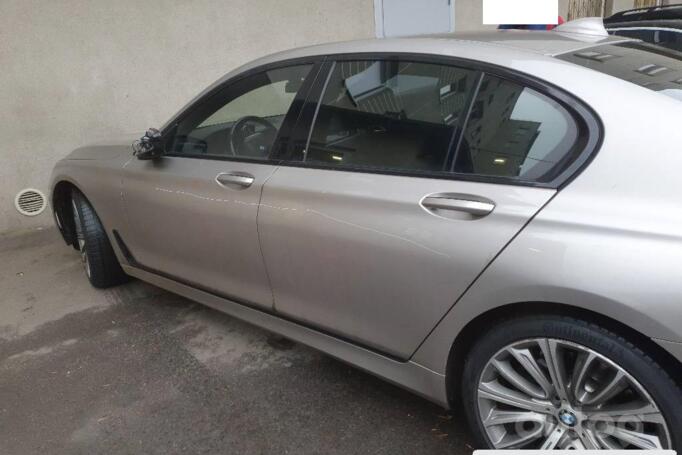 BMW 7 Series G11/G12 Sedan