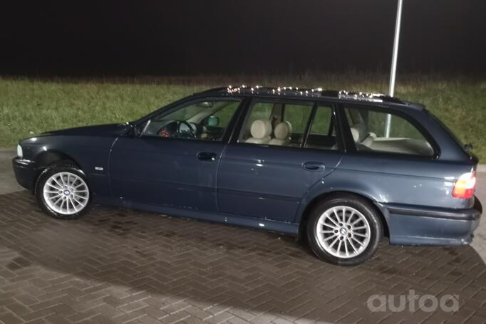 BMW 5 Series E39 Touring wagon